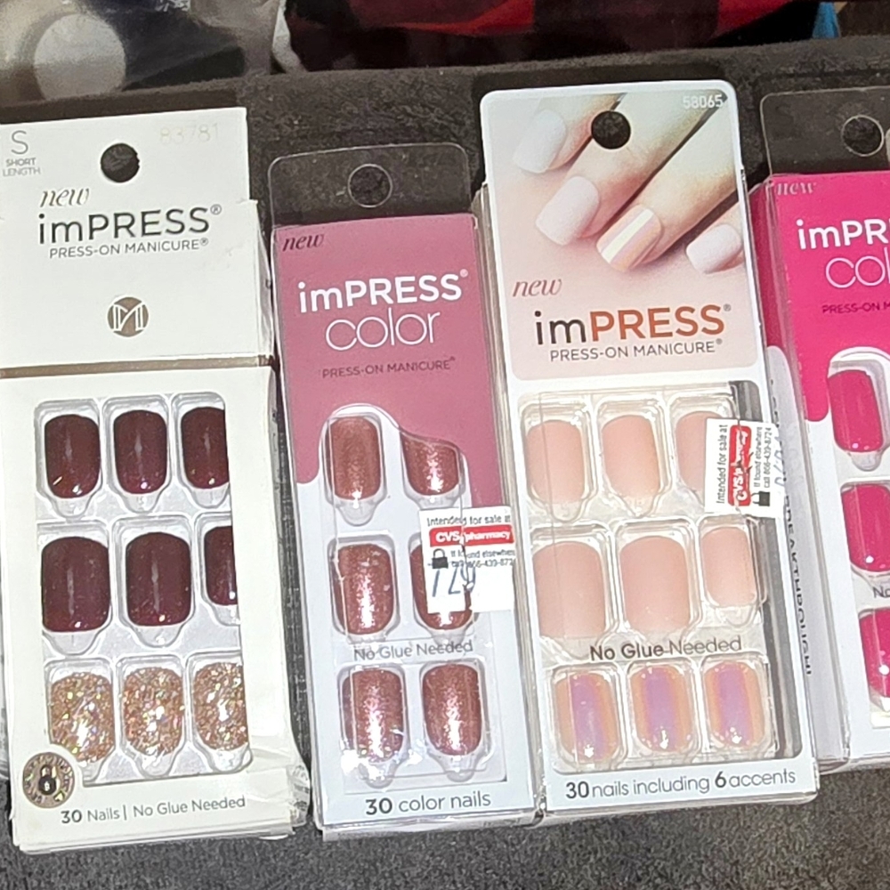 imPRESS/kiss Press On Nails x9